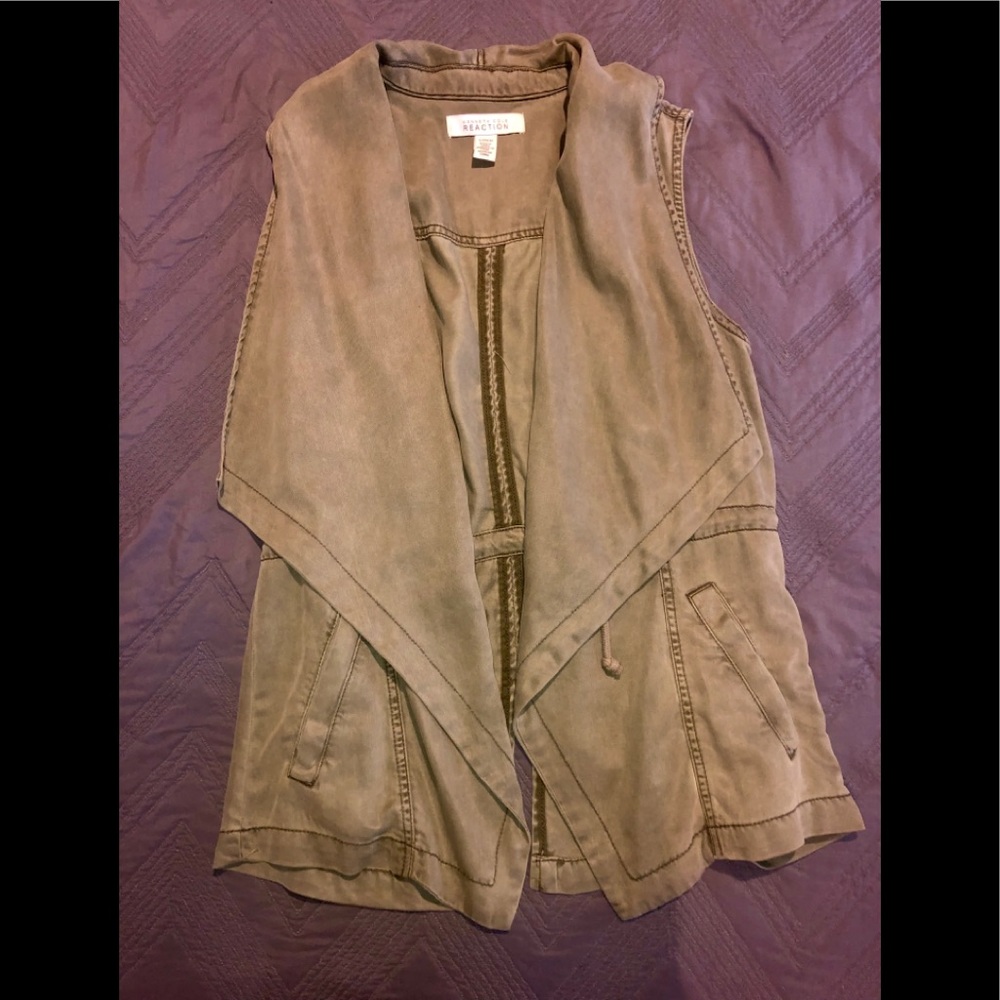 ❤️SOLD❤️ KENNETH COLE VEST